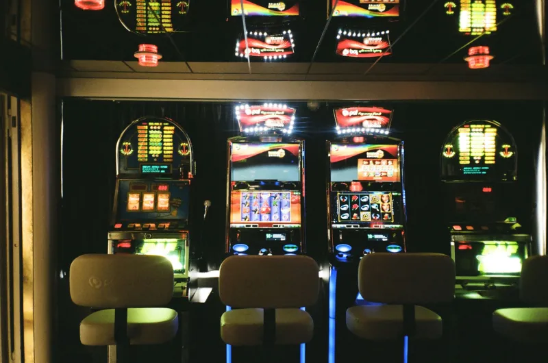 So Close, Yet So Far: What Your Brain Is Really Doing When the Reels Almost Line Up